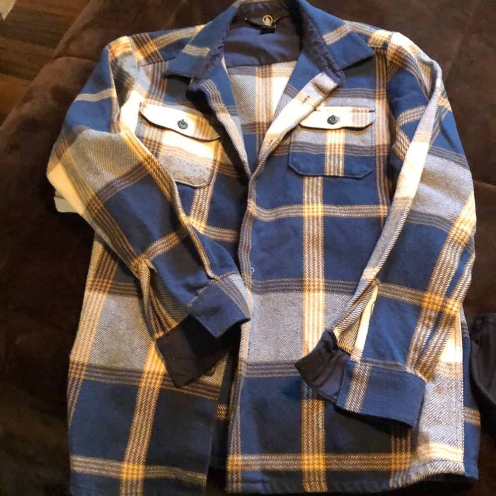 Boys size 12 Volcom flannel